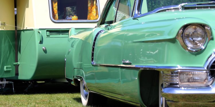 Przegląd przyczepy kempingowej – jak go przejść?