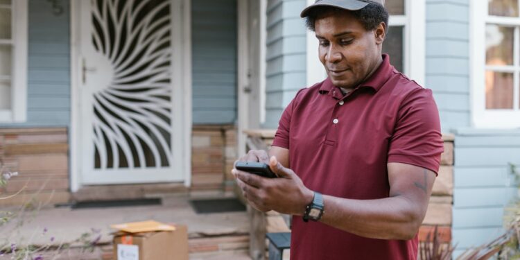 Koszulki w męskiej szafie - sprawdzone kroje i kolory - X-MAG.pl meskie koszulki