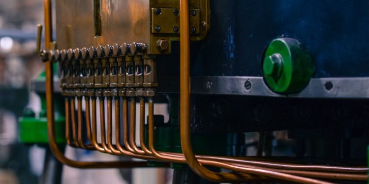 Co daje w zakładzie pracy automatyka przemysłowa? - X-MAG.pl nowoczesne hale