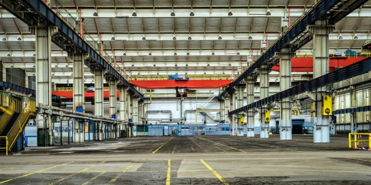 Tani i ekologiczny sposób na ogrzewanie hali. To możliwe z promiennikami podczerwieni - X-MAG.pl ogrzewanie hali