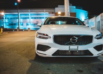 Autoryzowany dealer Volvo – dlaczego warto na niego stawiać?