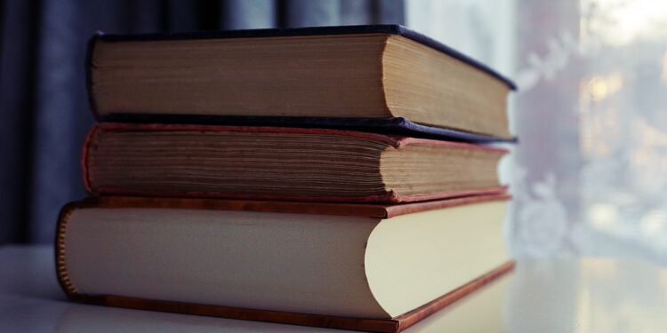 Jak wybrać najlepszy skup podręczników?