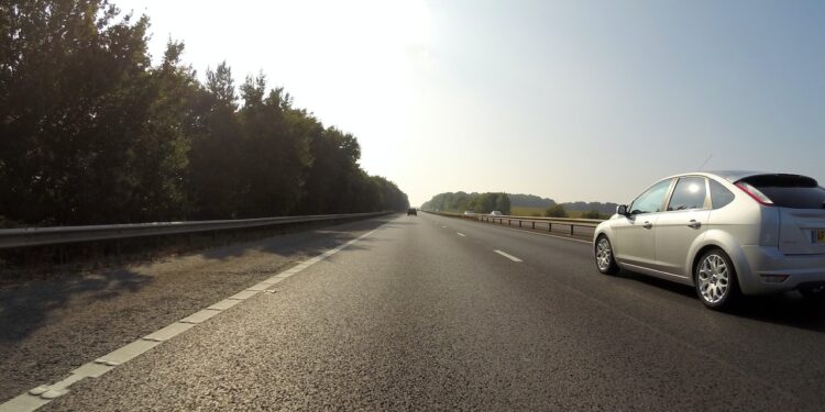 Jak zamontować hak holowniczy? - X-MAG.pl holowanie