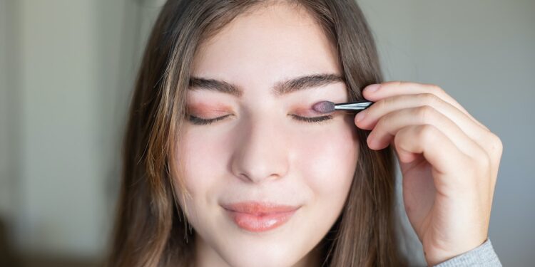 Makijaż permanentny – jak go prawidłowo wykonać?