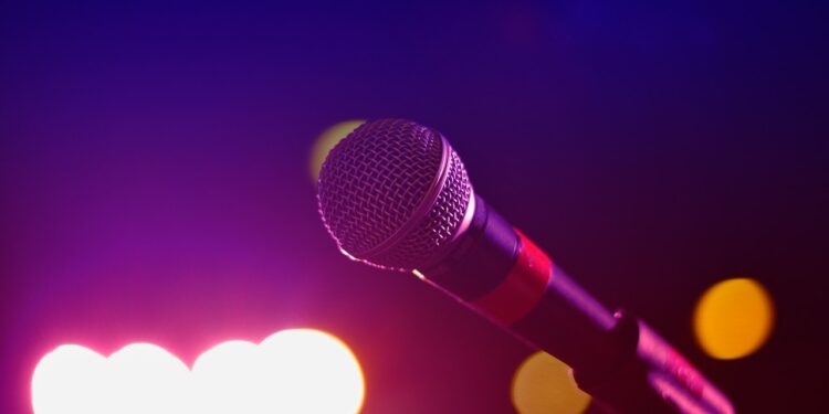 Organizacja stand-up – jak znaleźć firmę w Poznaniu?