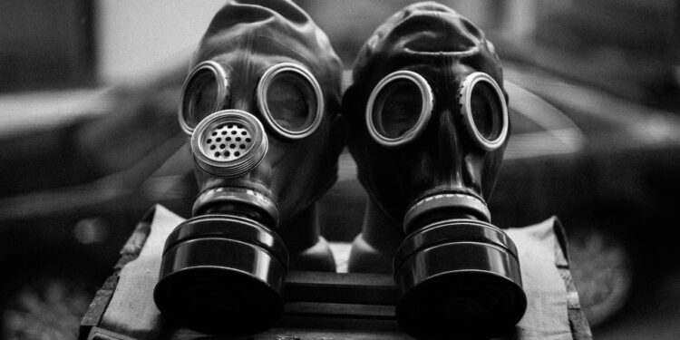 Maska przeciwgazowa – jak wybrać najlepszą?