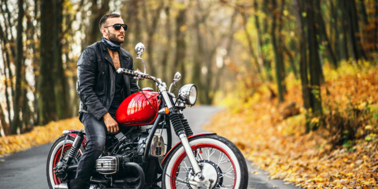 Trening siłowy a jazda motocyklem. Dlaczego warto mieć dobrą kondycję?