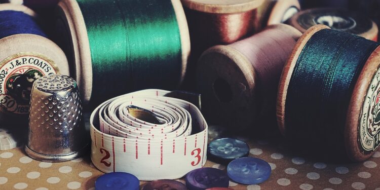 Hurtownia pasmanteryjna - co można znaleźć w jej ofercie? - X-MAG.pl artykuly do szycia