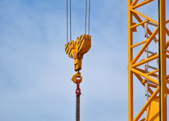 urzadzenia dzwignicowe