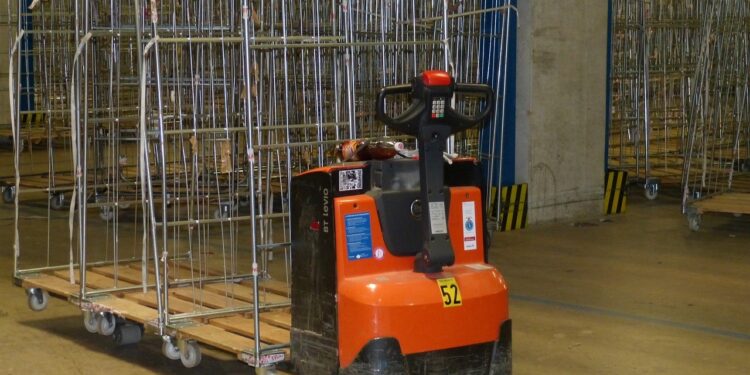 Gdzie wykorzystuje się wózki paletowe? - X-MAG.pl wozki paletowe