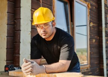 Przy jakich pracach należy stosować rękawice robocze?