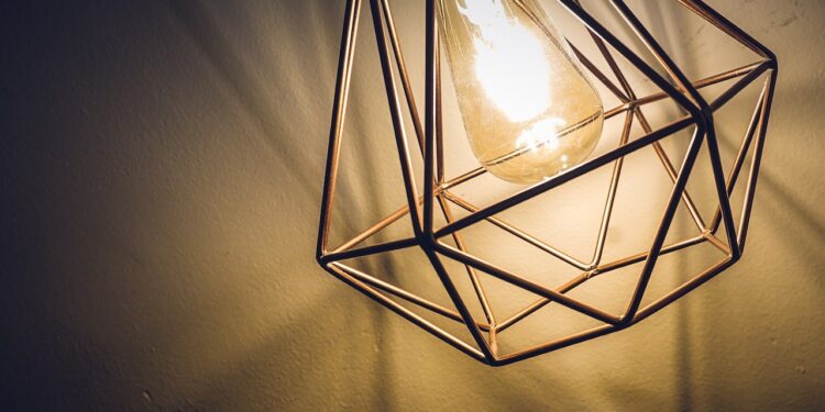 Kiedy zdecydować się na lampę na zamówienie? - X-MAG.pl wybor lamp