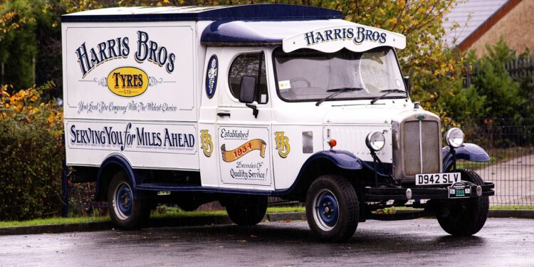 Reklamowe oklejanie auta — jakie ma zalety? - X-MAG.pl oklejanie samochodu