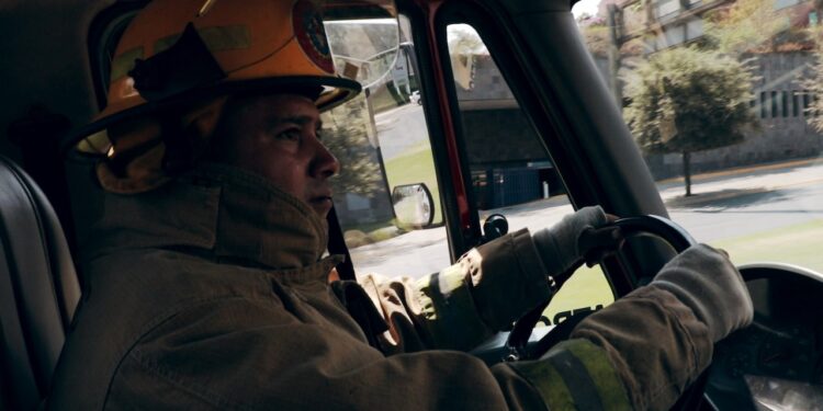 Jaka powłoka termiczna opóźnia rozprzestrzenianie się pożaru? - X-MAG.pl strażak