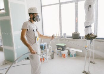 gipsowanie natryskowe