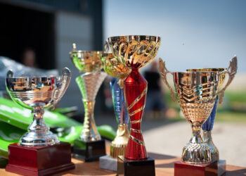 na jakie okazje kupic puchary okolicznosciowe