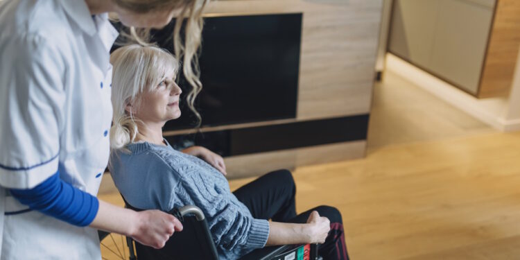 Na czym polega kompleksowa opieka pielęgniarska nad osobami niepełnosprawnymi? - X-MAG.pl kompleksowa opieka pielegniarska osob z niepelnosprawnosciami