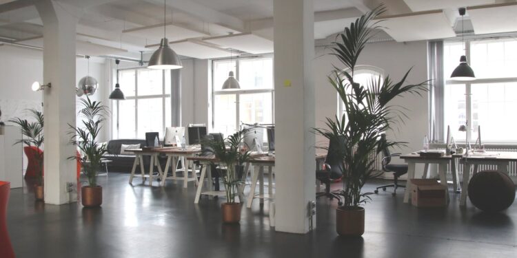 wybor mebli biurowych