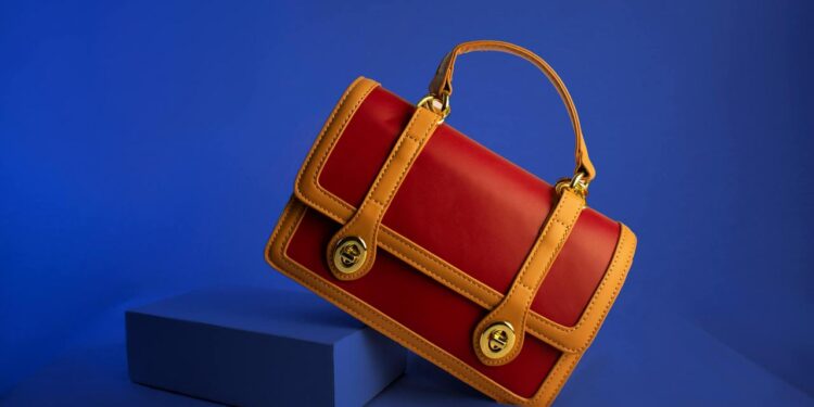 Laura Biaggi: Elegancja i Funkcjonalność w Każdej Torebce - X-MAG.pl wizytowa torebka